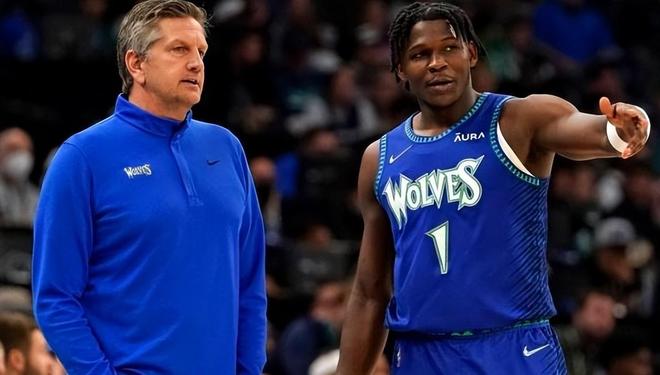 她抓下关键 她抓下关键