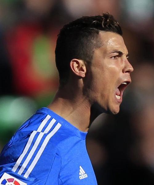 篮网官方宣布签下利德尔并续约夏普