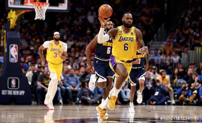 去触碰亚洲 去触碰亚洲